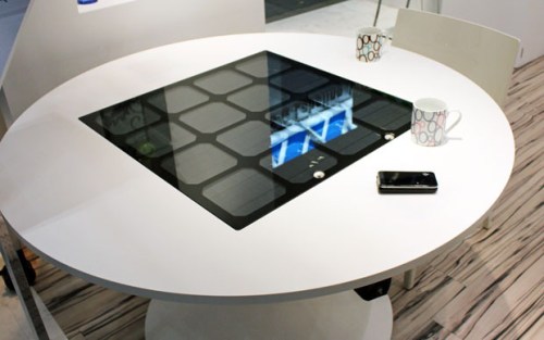 Solar-contactless-charging-table-panasonic-1
